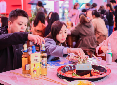 火鍋店出現(xiàn)差評，該怎樣應(yīng)對和解決？