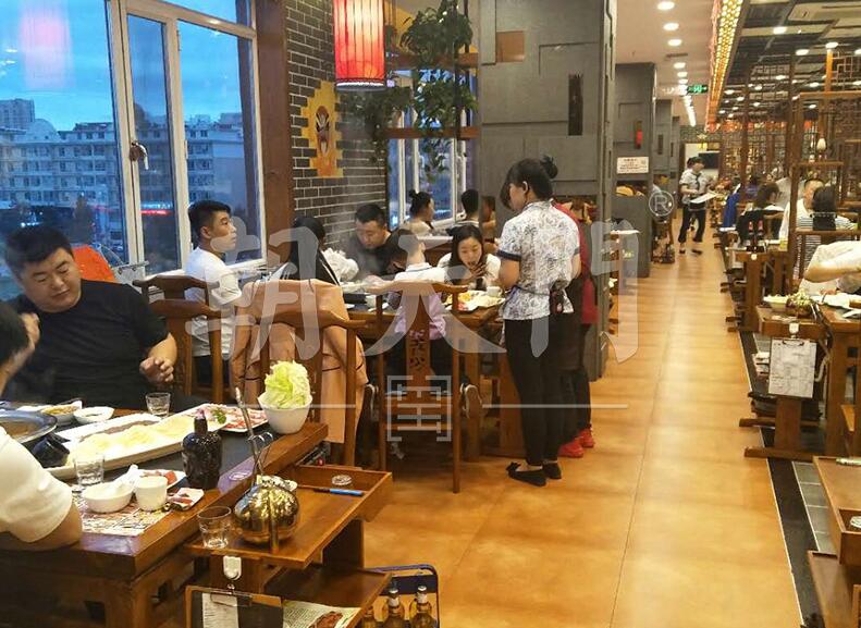 一次性油老火鍋加盟，選對(duì)品牌很關(guān)鍵！