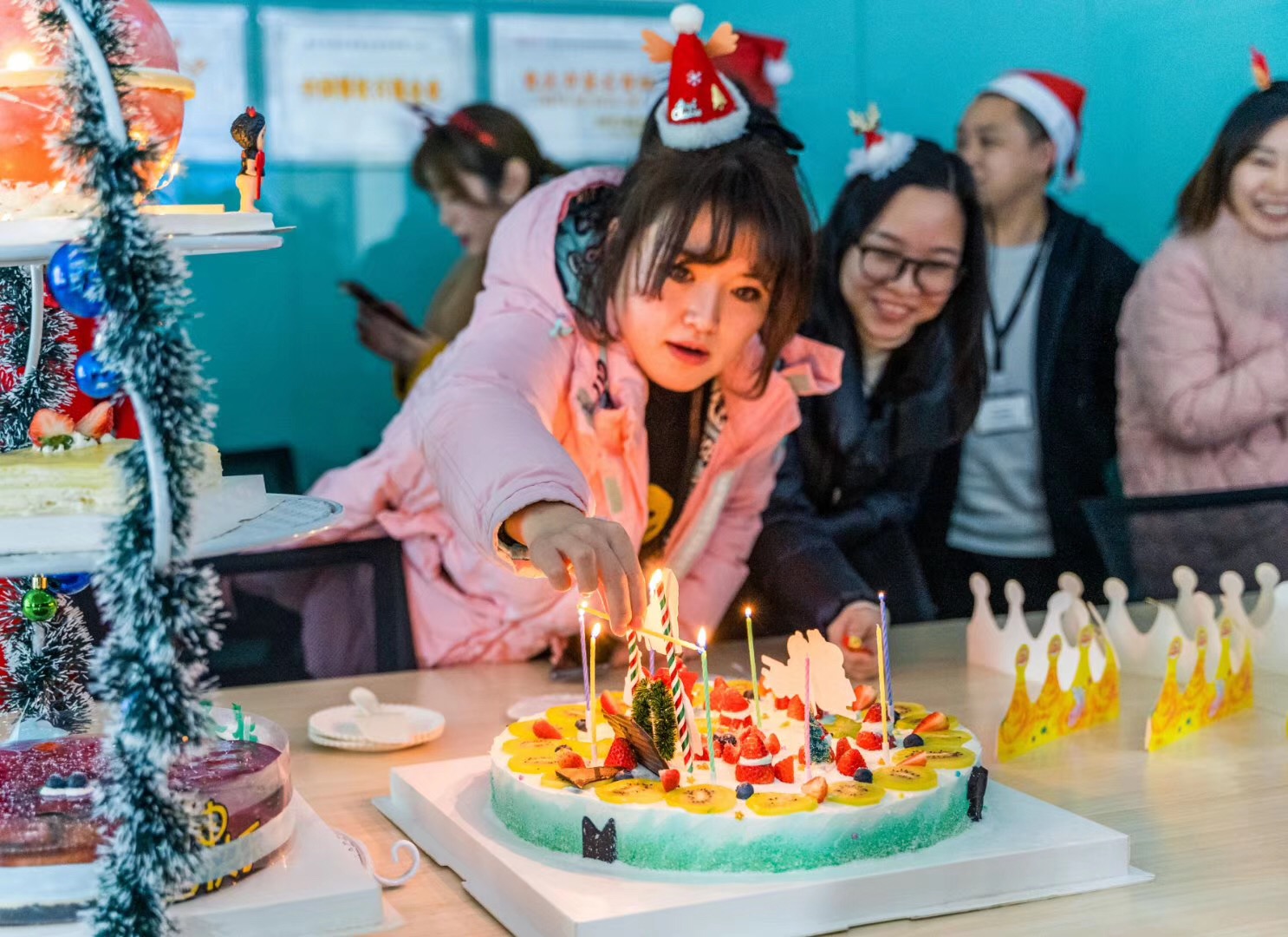 朝天門火鍋祝大家圣誕節(jié)快樂！