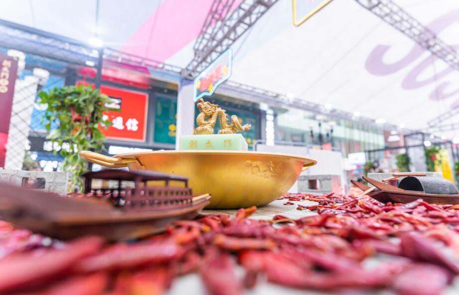 火鍋的特色菜品有哪些？這些必吃菜品不容錯過