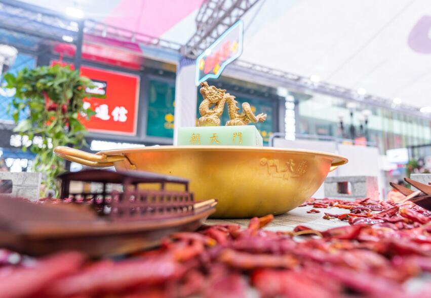 自貢開火鍋加盟店怎么樣？賺不賺錢？