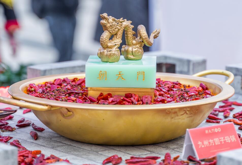 閬中開火鍋加盟店好嗎？當(dāng)?shù)叵M(fèi)水平如何？