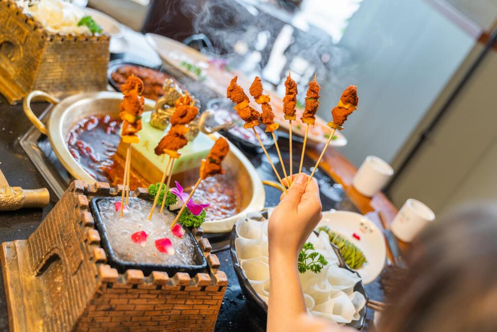 耒陽開火鍋加盟店，如何低成本運營？