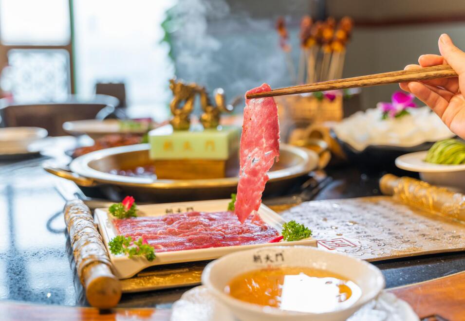 為什么明星都愛開火鍋店？分析利潤后就明白了！