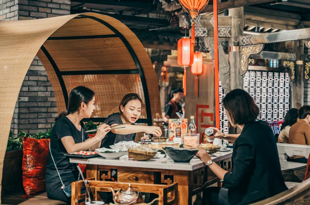 天門開火鍋加盟店，如何節(jié)省投資成本？