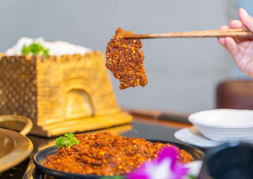 火鍋店這樣裝修，看起來(lái)雅致又大氣！