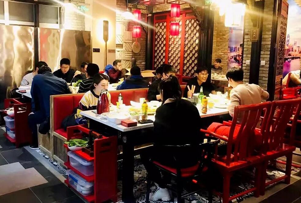 三亞開火鍋加盟店如何裝修設(shè)計？