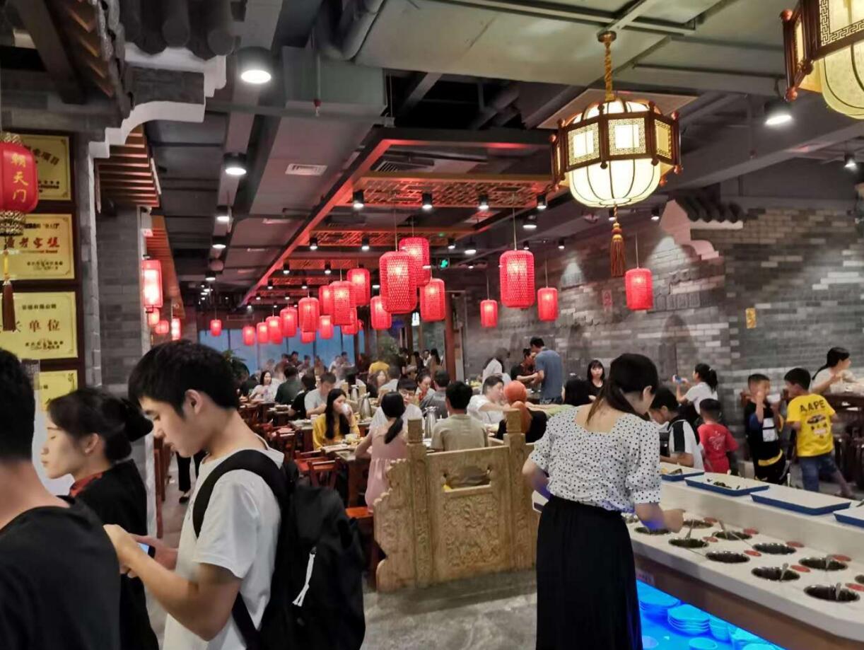 臨汾開火鍋加盟店，遇到同行搶生意怎么辦？