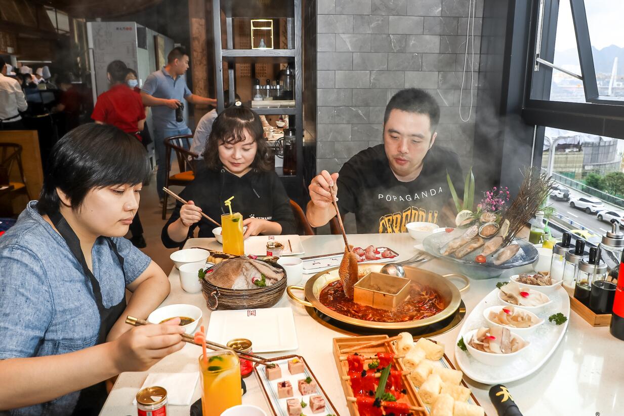 火鍋店明明生意很好，為什么利潤卻很低？