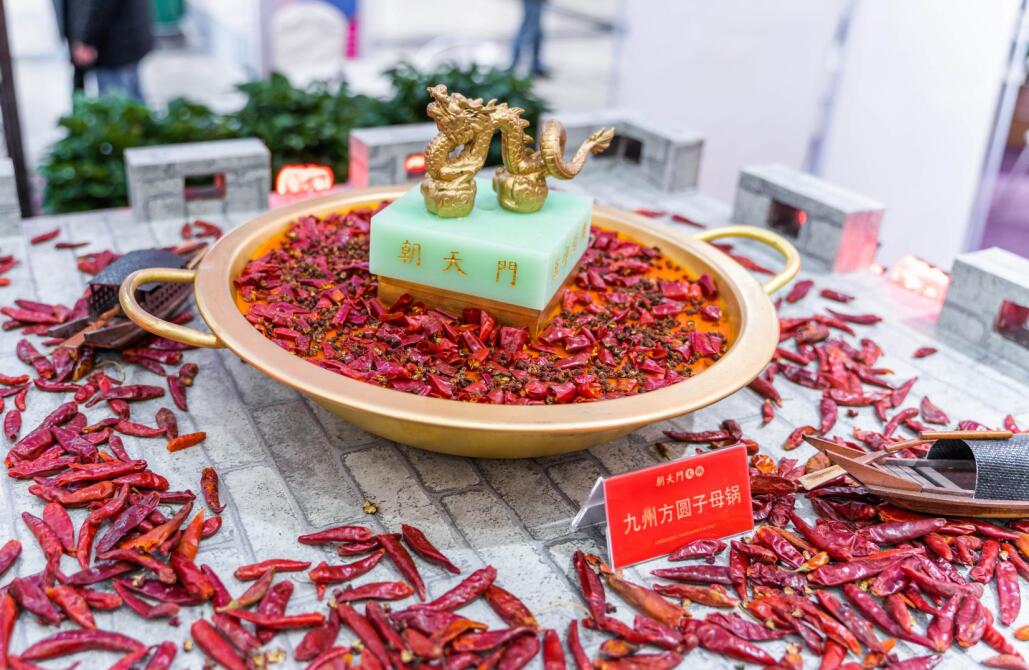 朝天門火鍋?zhàn)鲞B鎖加盟嗎？有多少年經(jīng)驗？