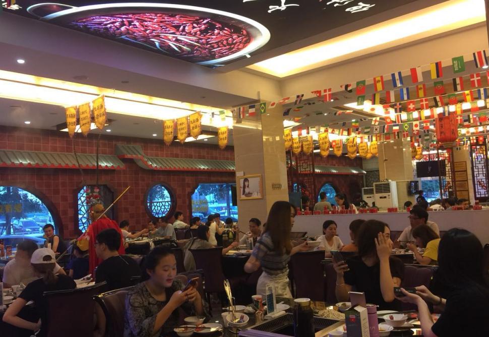 大石橋開火鍋加盟店，要掌握這三個(gè)賺錢要素！