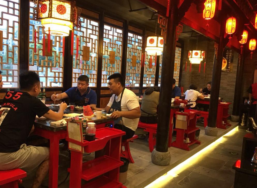 防城港開火鍋加盟店，需要對(duì)同行做哪些調(diào)查？