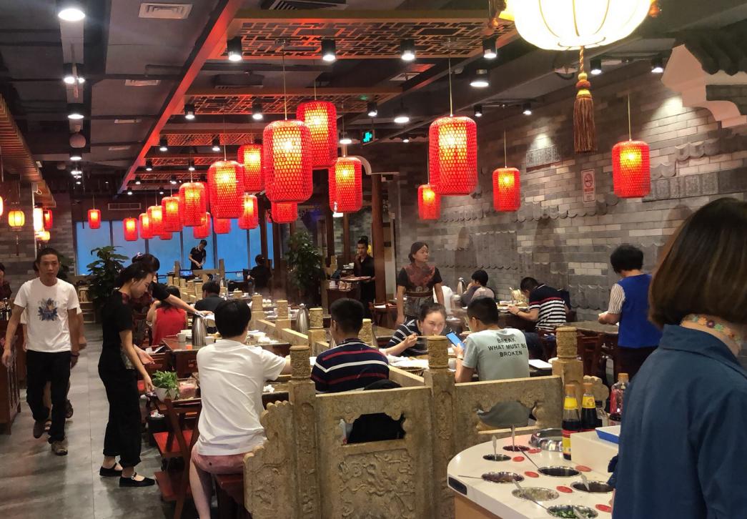 疫情期間門店生意冷清？看看這家火鍋店是怎么做的！