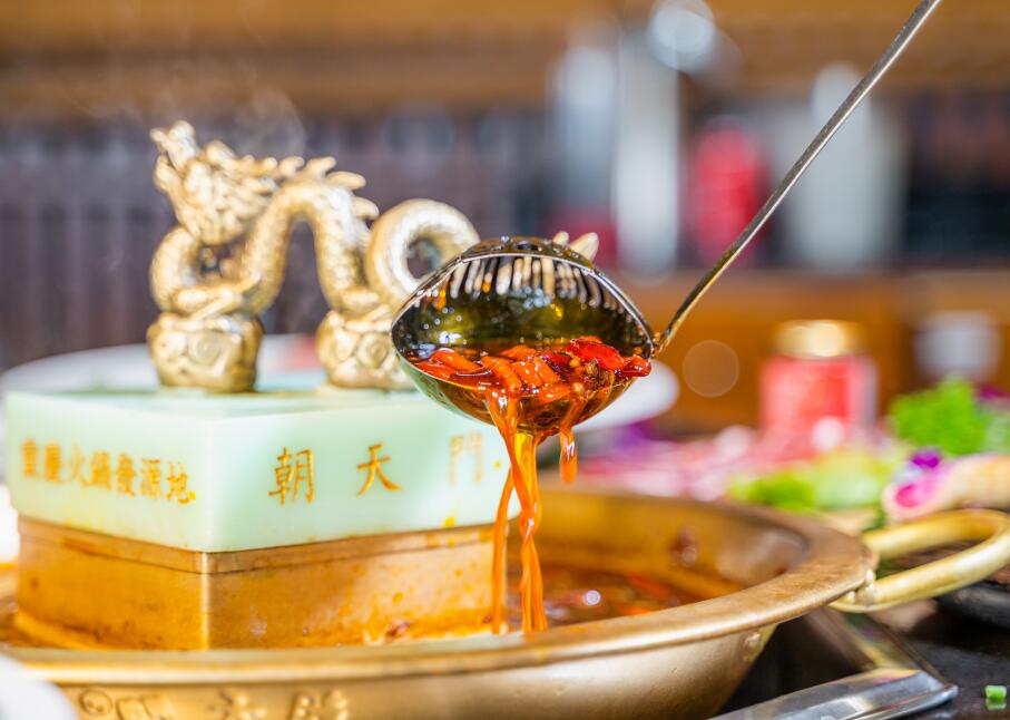 在重慶渝中區(qū)開(kāi)火鍋加盟店要注意什么？
