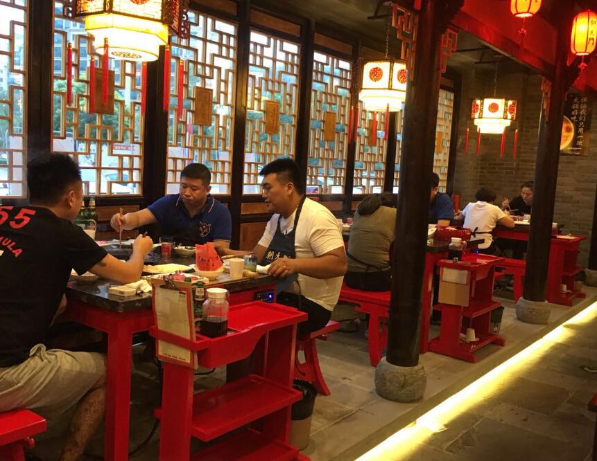 巫溪開(kāi)火鍋加盟店，有哪些開(kāi)店門(mén)檻？