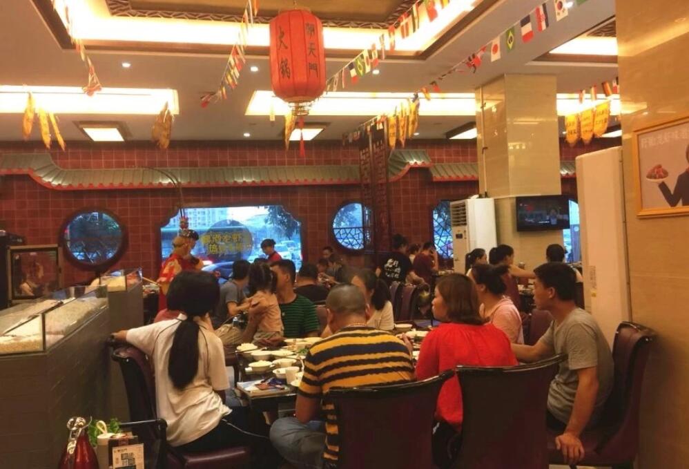 這里是網(wǎng)紅重慶，一座遍地都是火鍋的城市！