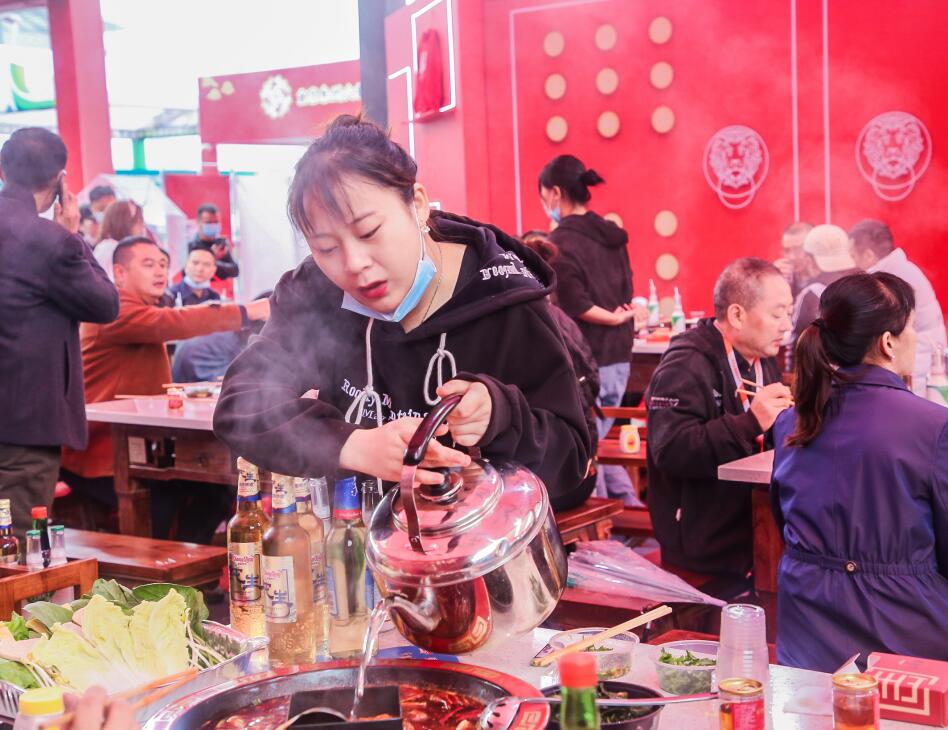 開(kāi)火鍋加盟店，前期做好這三步輕松贏得回頭客！