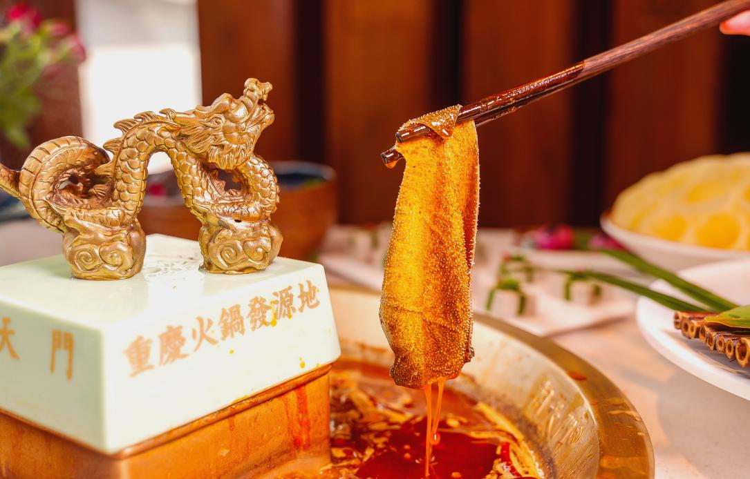 對(duì)面的火鍋店生意火爆，你該怎么辦？