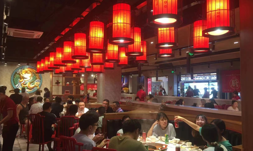 火鍋店燈光設(shè)計(jì)，打造氛圍感，提升進(jìn)店率，老板必看！