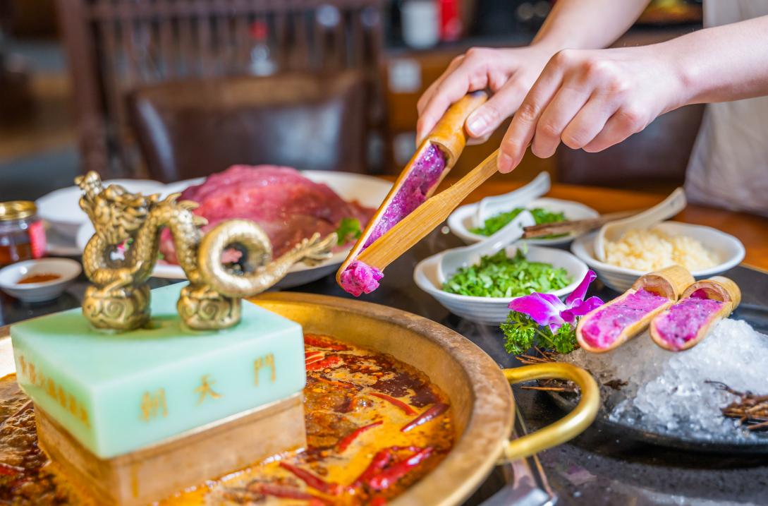 火鍋加盟意義是什么？加盟好還是自營好？