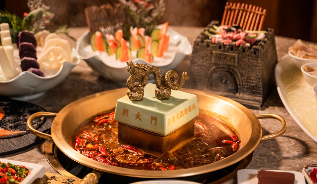 既是火鍋菜品，又是小吃，鹵雞爪為什么這么受歡迎？