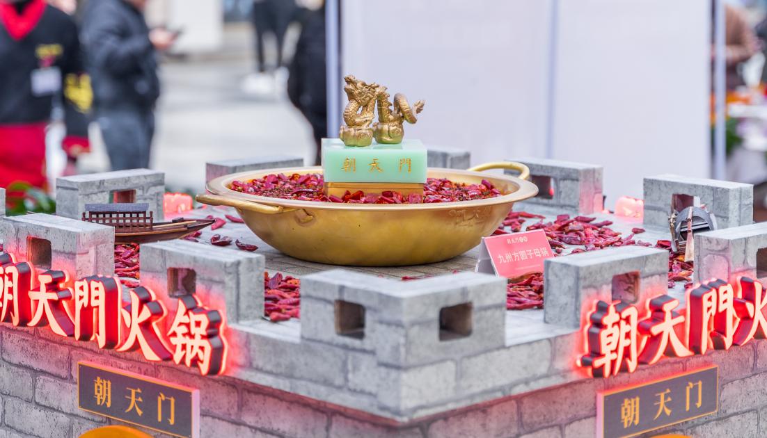 火鍋OR麻辣燙，哪樣更受歡迎？