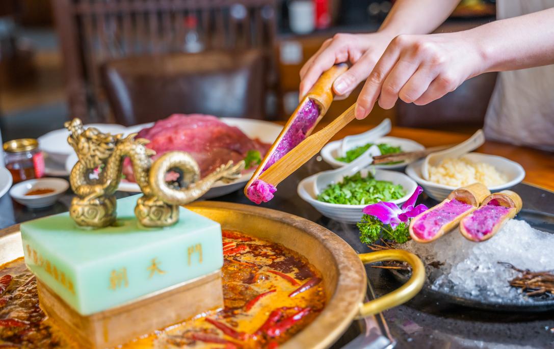 重慶火鍋，經(jīng)典菜品，加盟店必備！