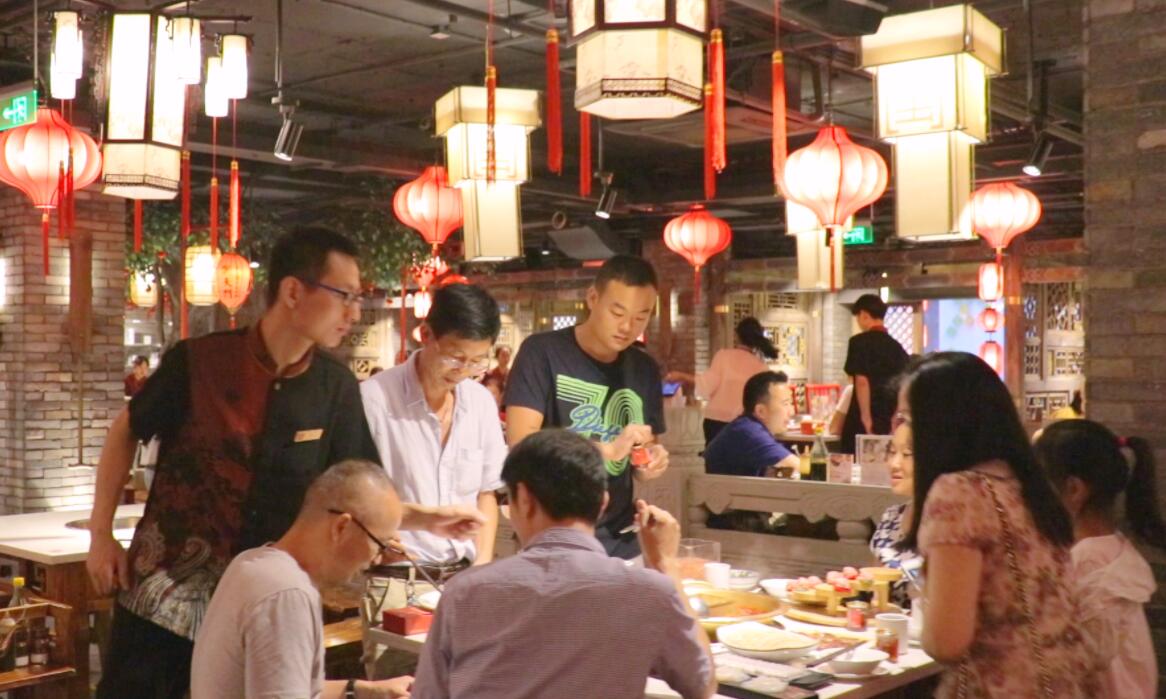 為什么社區(qū)咖啡館，在餐飲火鍋界快速崛起？