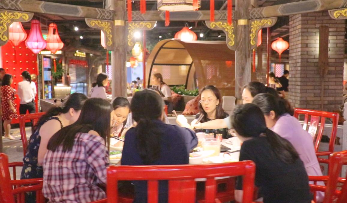 在米蘭，怎么開一家特色重慶火鍋店？