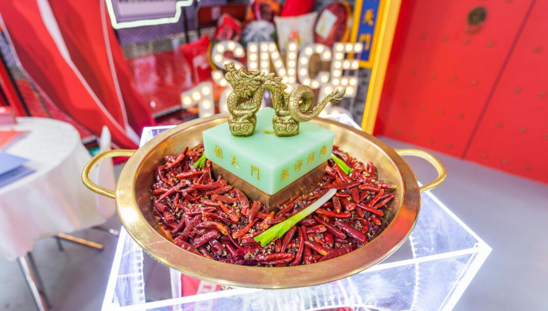 火鍋店鍋底創(chuàng)新浪潮來(lái)臨，一鍋湯撬動(dòng)火鍋百億市場(chǎng)！